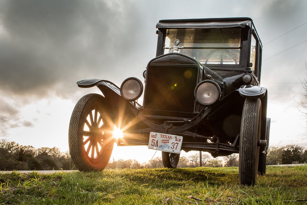 Over 100 Years Ago, There Were More Electric Cars Than Gasoline Cars